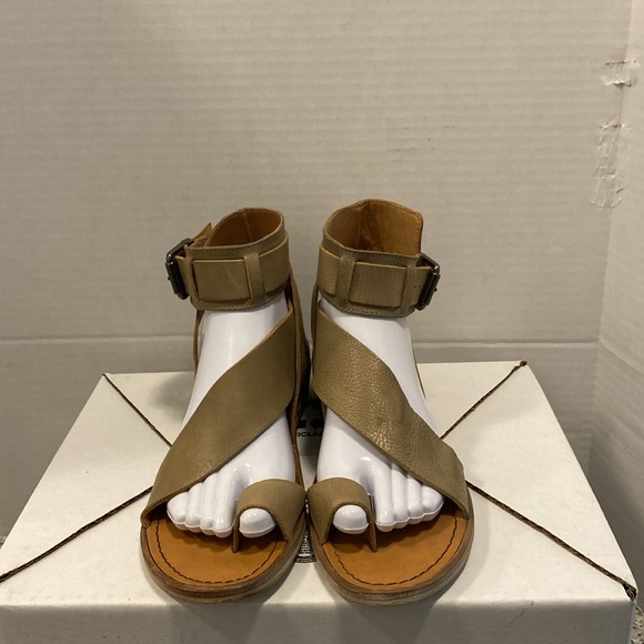 Free People Beige Soft Leather Boot Gladiator Style Sandals - Picture 2 of 4
